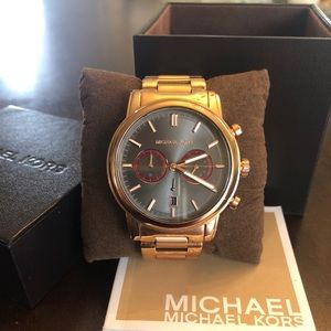 Michael kors  rose gold wristwatch